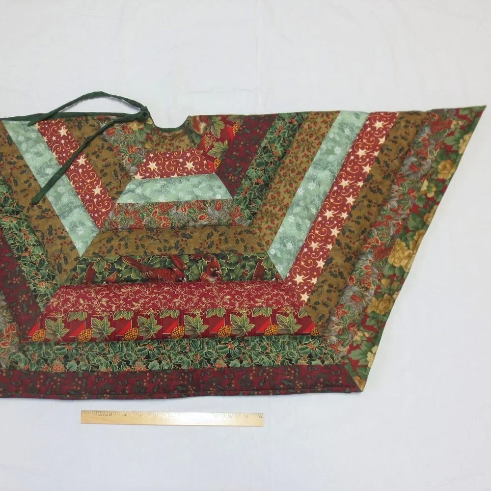 Handmade Quilted Patchwork Christmas Tree Skirt 47.5” Nostalgic Vintage Country